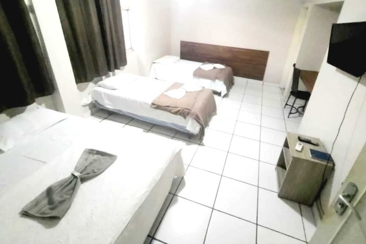 Room 10 of 23