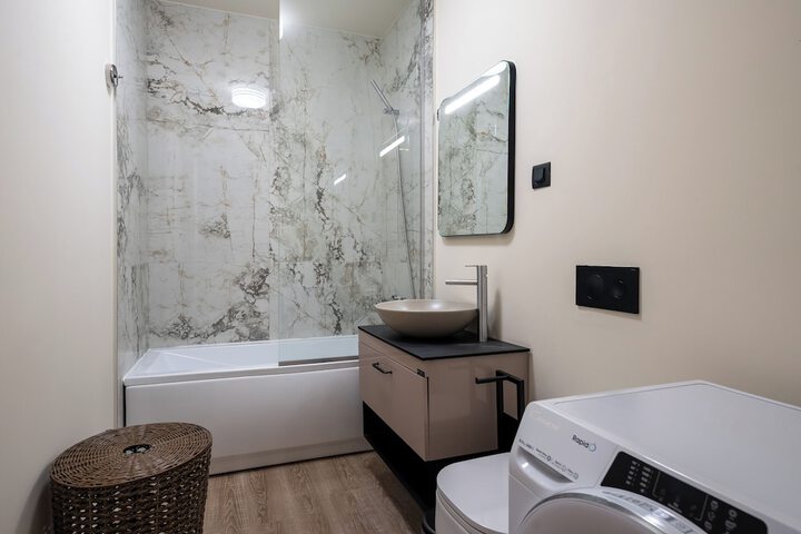 Room 526 of 552