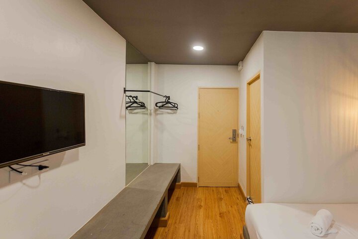 Room 13 of 47