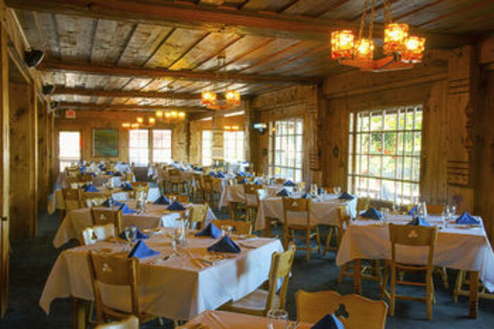 Dining 111 of 117