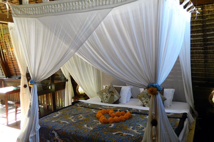 Room 4 of 52