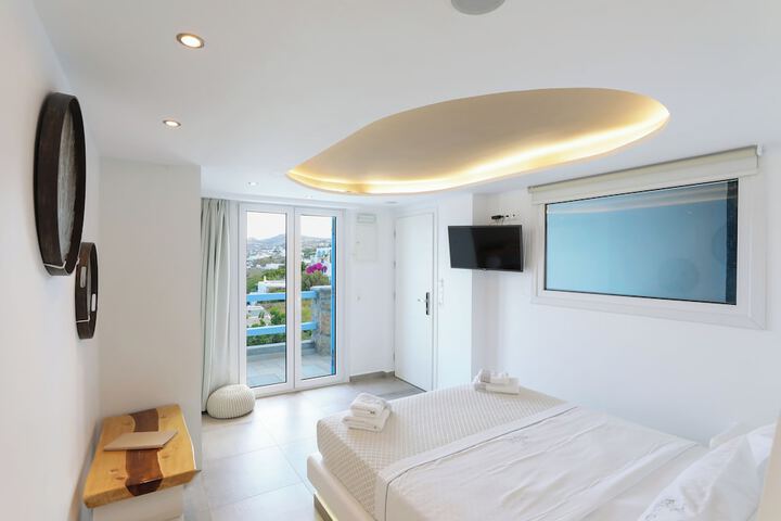 Room 43 of 106