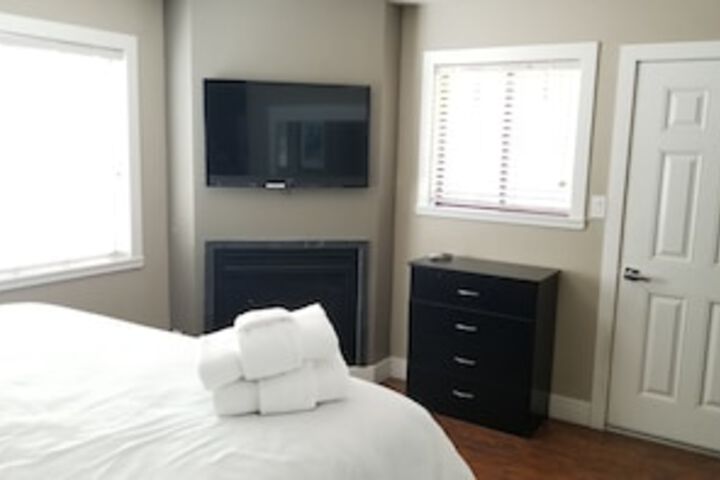 Room 118 of 828