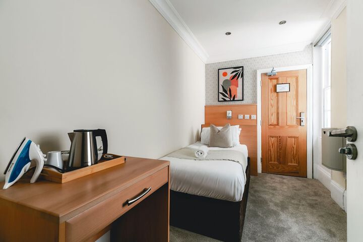 Room 103 of 110