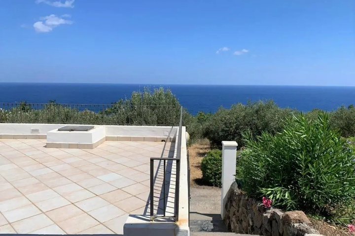 Casa Nina Villetta indipendente con ampio terrazzo panoramico
