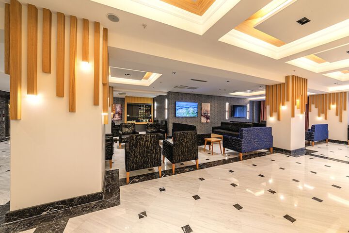 Hotel Interior 7 of 128