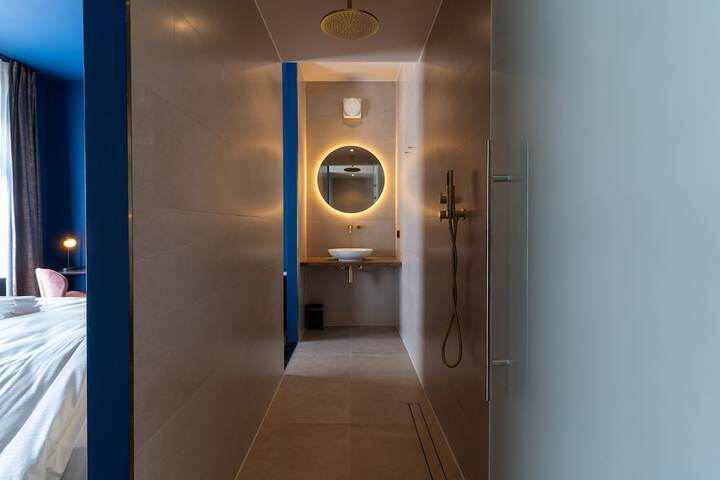 Room 7 of 58