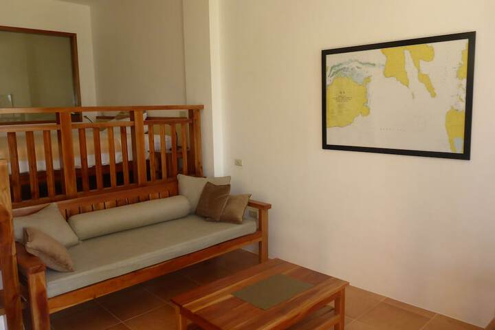 Room 33 of 120