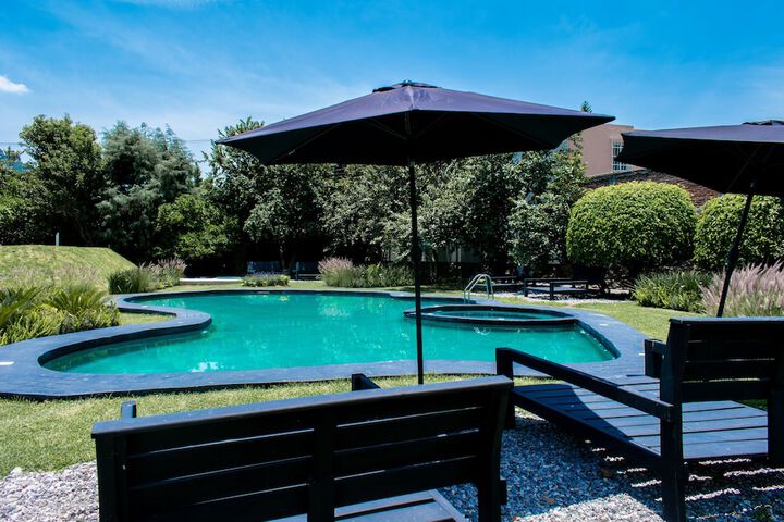 Pool 48 of 107