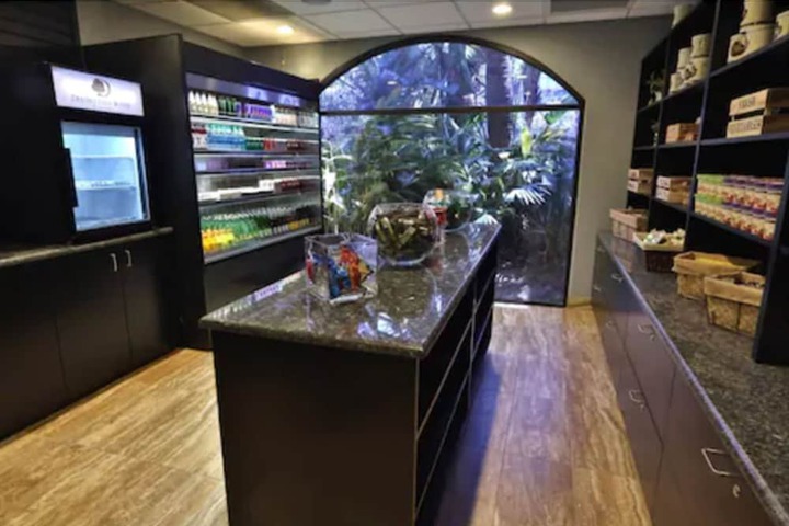 Gift shop