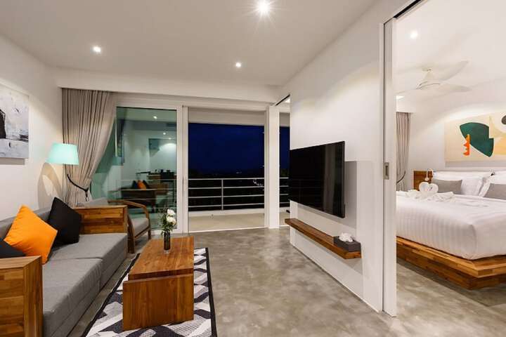 Room 19 of 70