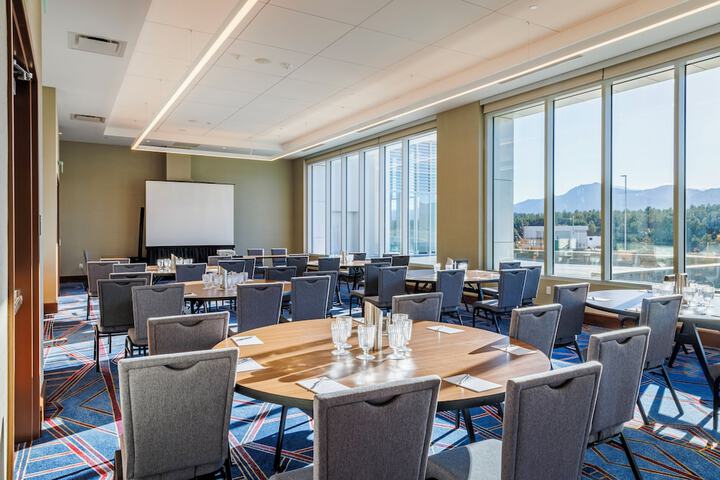 Meeting facility