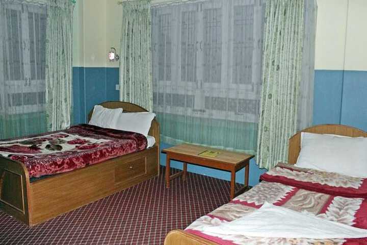Room 2 of 4
