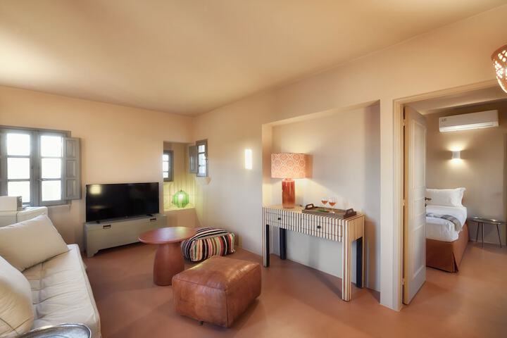 Room 90 of 282