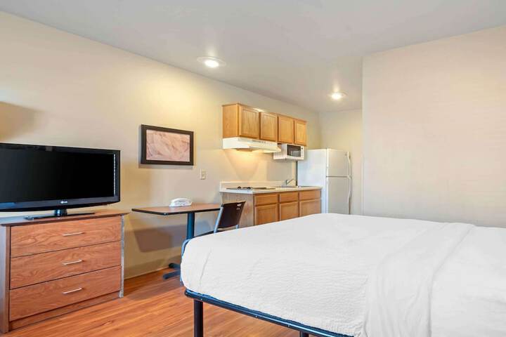 Room 7 of 24
