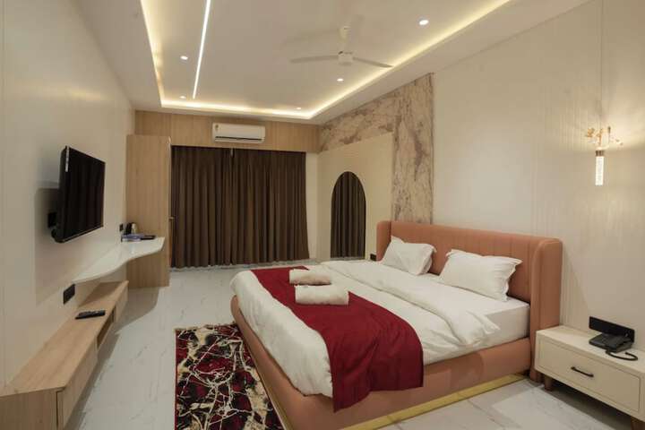 Room 8 of 59