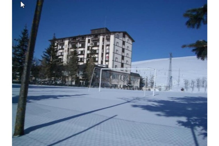 Hotel 75 of 80