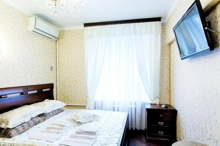 Room 2 of 13