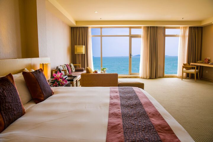 Room 20 of 40