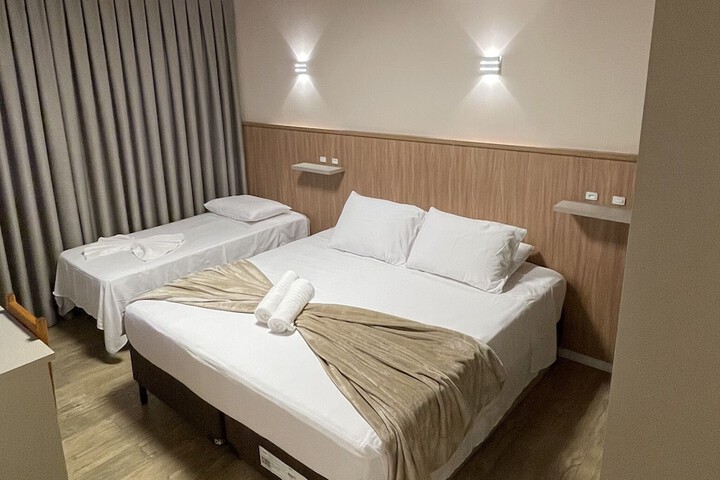 Room 13 of 39