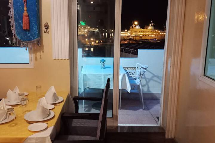 Dining 15 of 20