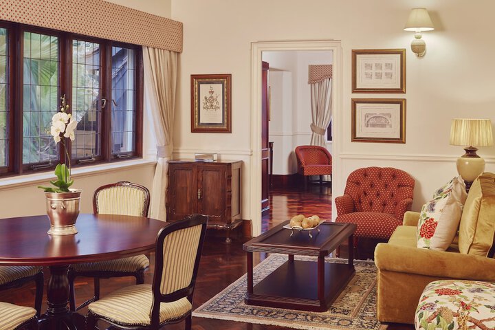 Room 33 of 167
