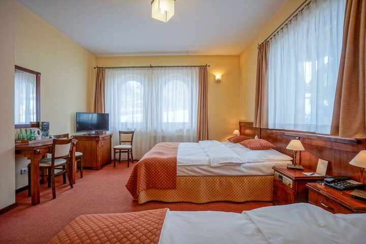 Room 30 of 86