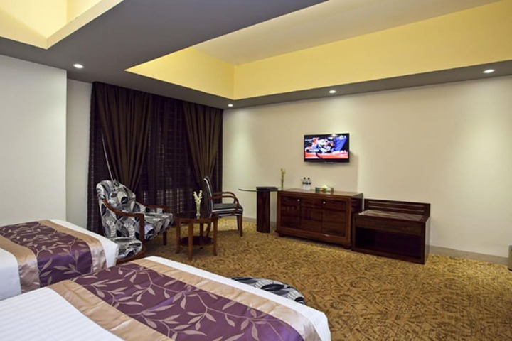 Room 16 of 46