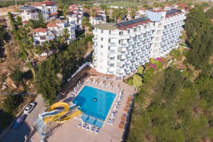 Hotel 2 of 40