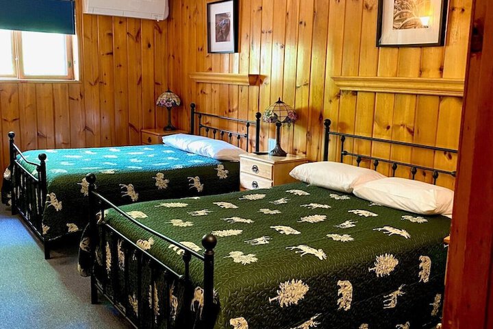 Room 6 of 25