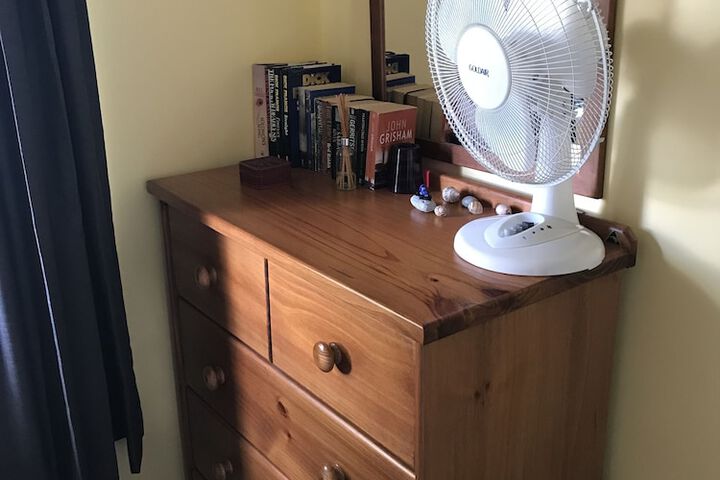 Room 10 of 76
