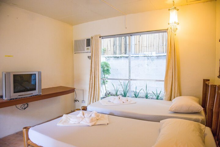Room 10 of 22