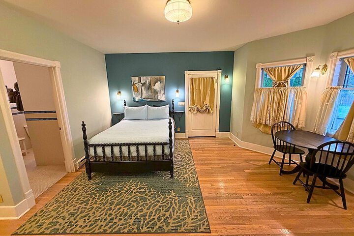 Room 65 of 128
