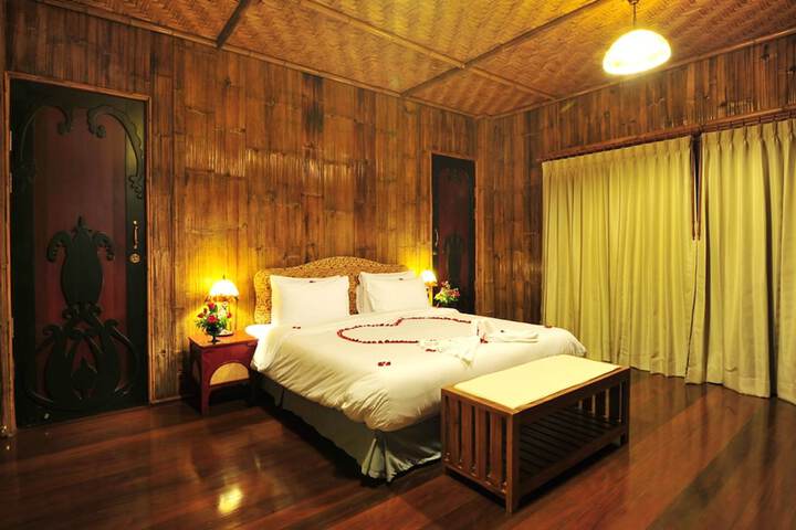 Room 10 of 46