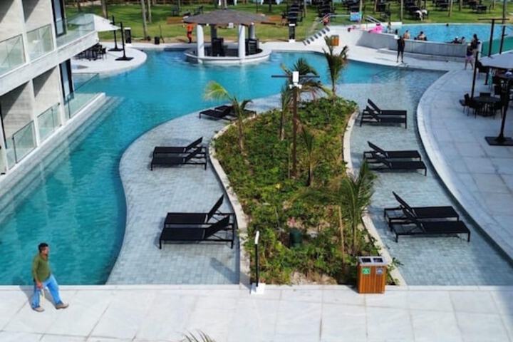 Pool 13 of 59