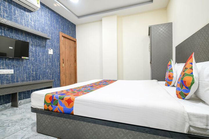 Room 17 of 29