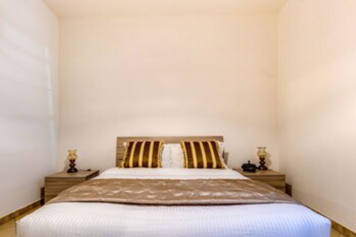 Room 5 of 25