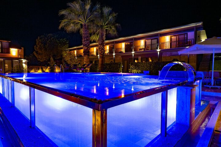 Pool 38 of 89