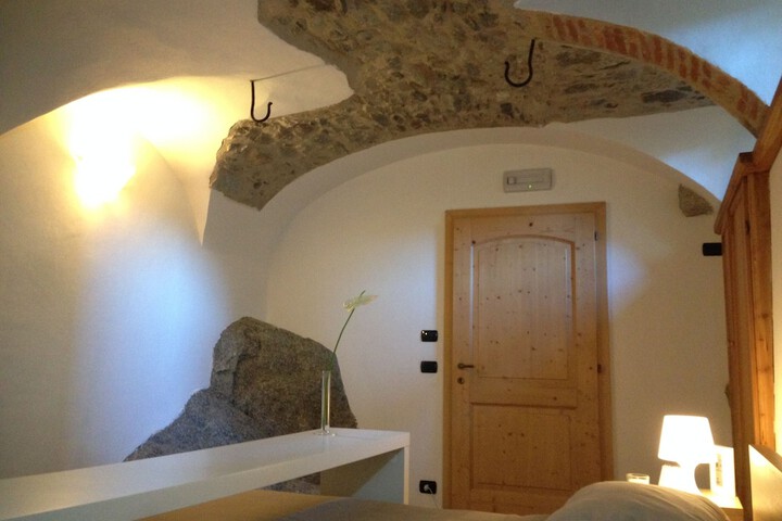 Room 5 of 21