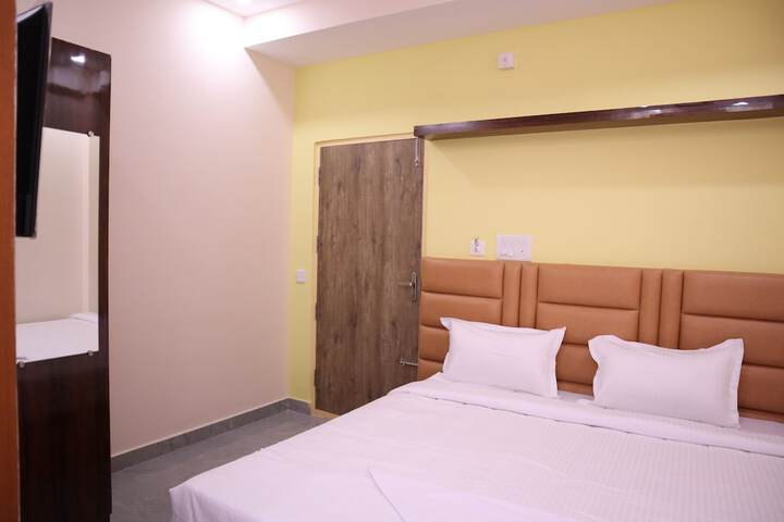 Room 7 of 22