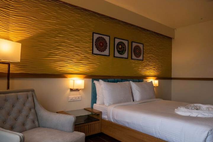 Room 5 of 22