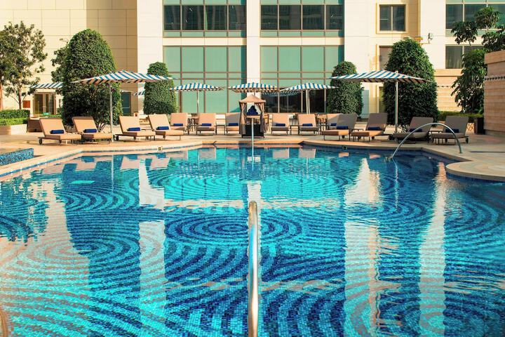 Pool 45 of 110