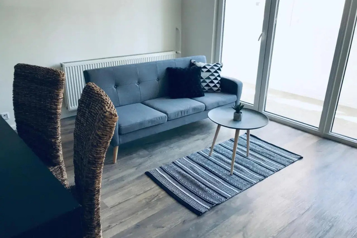 Room 6 of 15