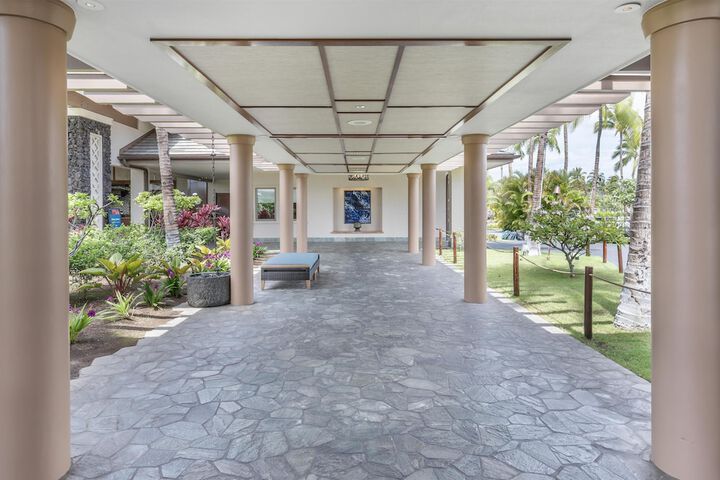 Hotel Exterior 78 of 90