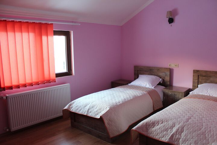 Room 95 of 100