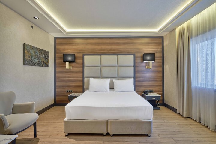 Room 17 of 85