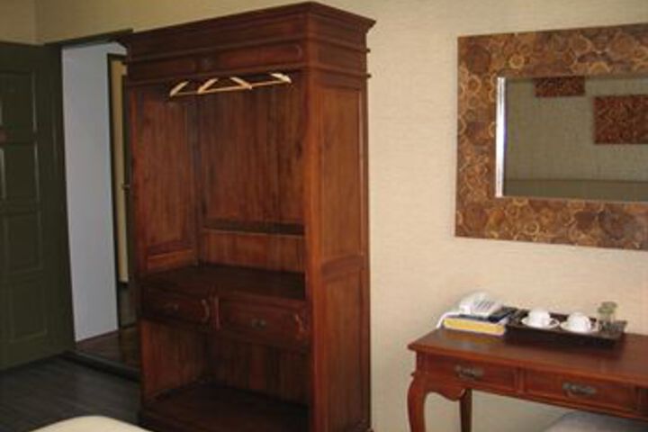 Room 20 of 23