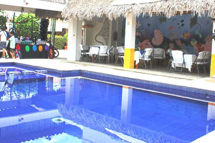 Pool 33 of 40