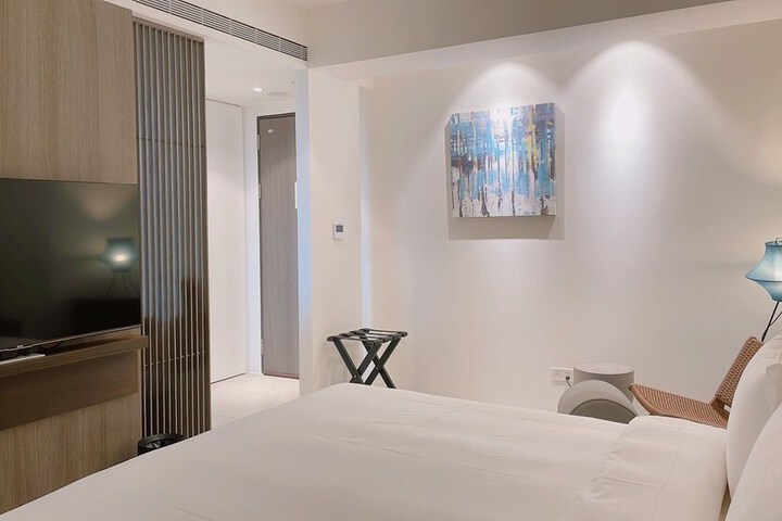 Room 14 of 63