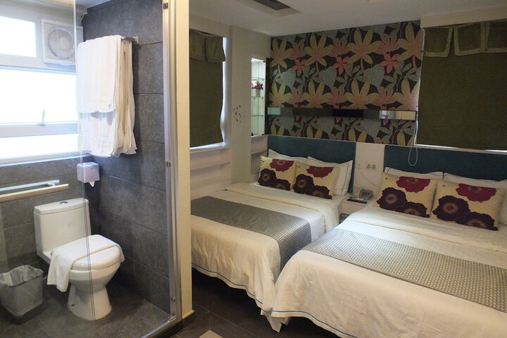 Room 7 of 52